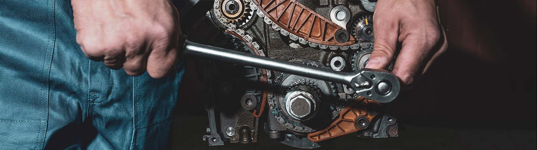 Trackside Auto Services Ltd source service bay image